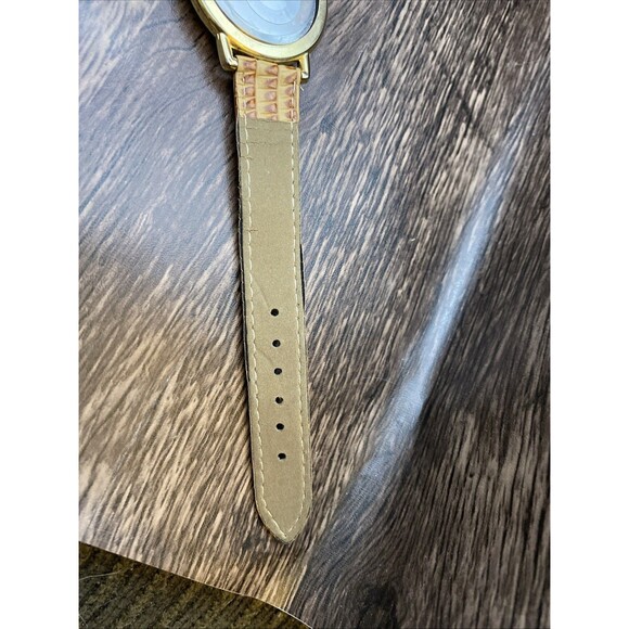 Geneva Pearl Dial Women's Thin Style Watch New Battery - Picture 8 of 10